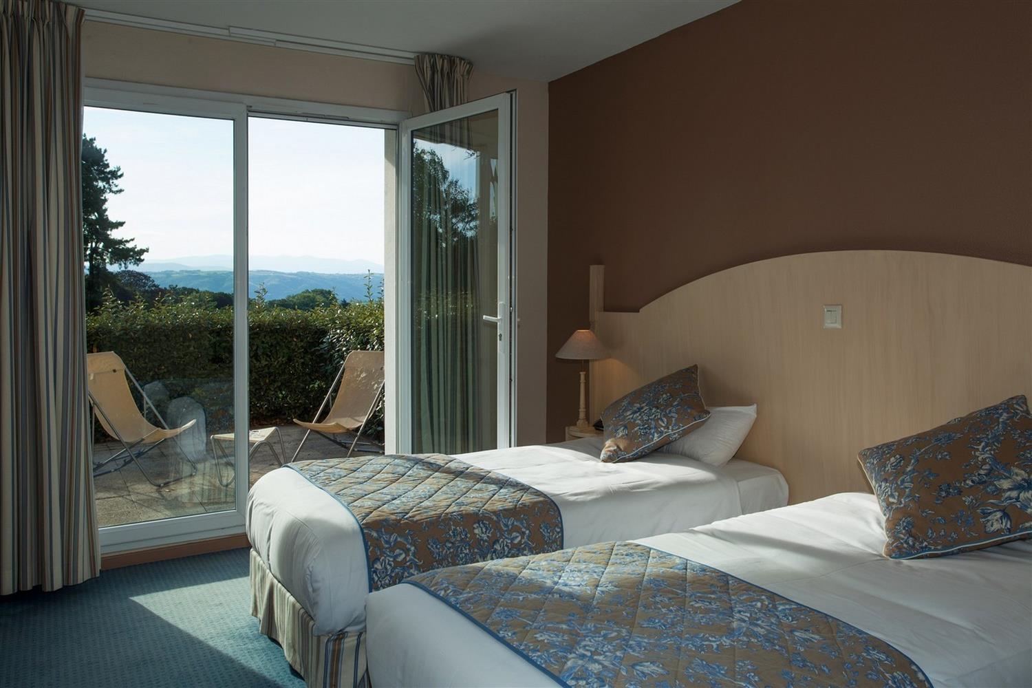 Best Western Golf D'Albon Ngoại thất bức ảnh