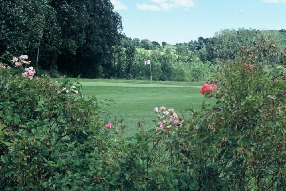 Best Western Golf D'Albon Ngoại thất bức ảnh