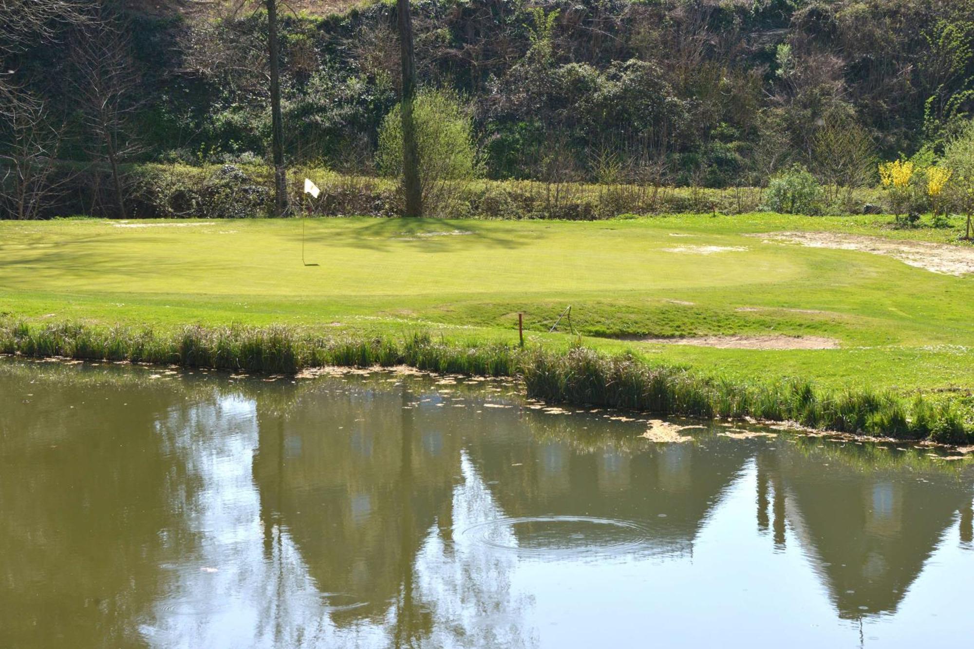 Best Western Golf D'Albon Ngoại thất bức ảnh
